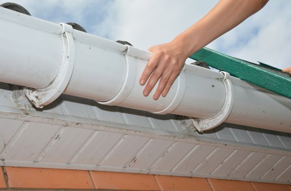 Gutter Reattachment in Advance