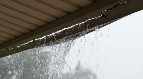 Leaking Gutter Repair in Advance